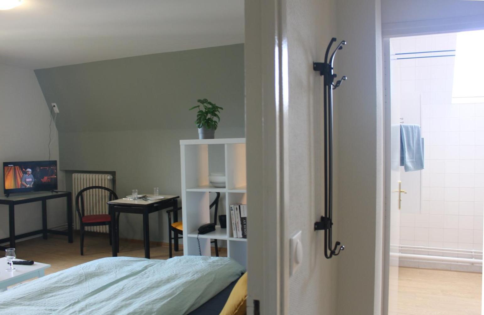 Residence Services Chateau Saint Pierre Oursin Vimont Exterior photo
